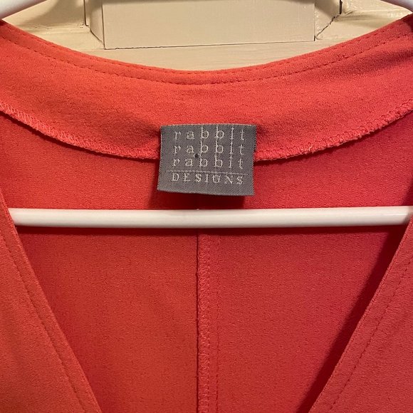 Women's Rabbit Rabbit Rabbit Designs 3-botton, short-sleeve top, coral - Picture 6 of 9